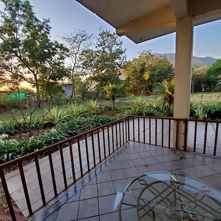 Luxurious Vintage Villa-2